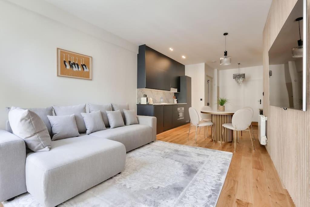 L'Elegance A La Parisienne Apartment Luaran gambar